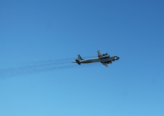 Экипажи самолетов Ил-38 Северного флота отработали противолодочные задачи в Баренцевом море