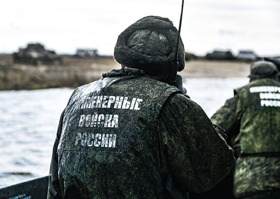 Инженеры общевойсковой армии ЗВО находятся в готовности обеспечить переправы и сохранение мостов при ледоходе в Воронежской области