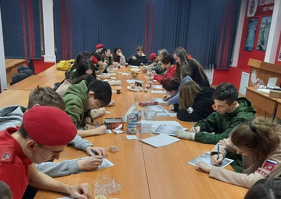 Юнармейцы из Хакасии приняли участие в акции «Письмо солдату»