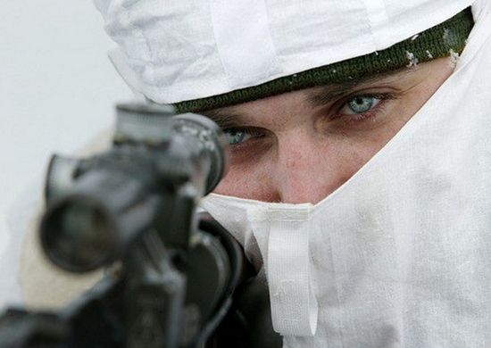 На военном полигоне в Свердловской области снайперы ЦВО ликвидировали условное вооруженное формирование