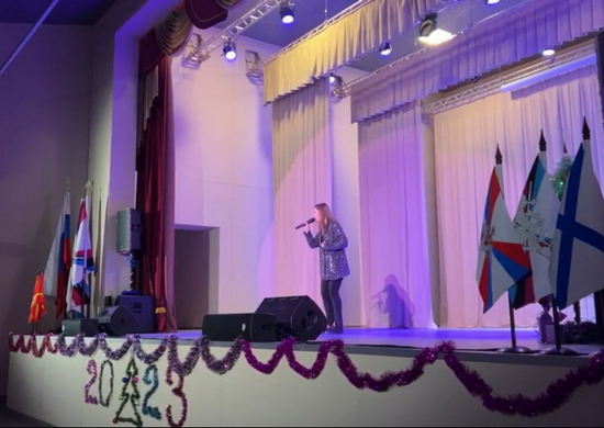 Перед военнослужащими Черноморского флота с концертной программой выступили ребята из Международного детского центра «Артек»