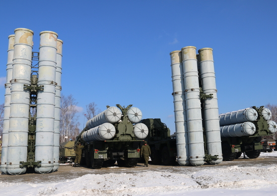 Расчеты зенитных ракетных систем С-300 ВВО в Забайкалье приняли участие в тренировке по ПВО