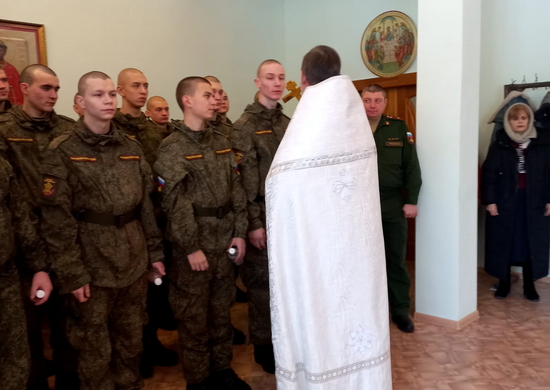 Военнослужащие Йошкар-Олинского ракетного соединения приняли участие в торжественных службах, посвященных Крещению