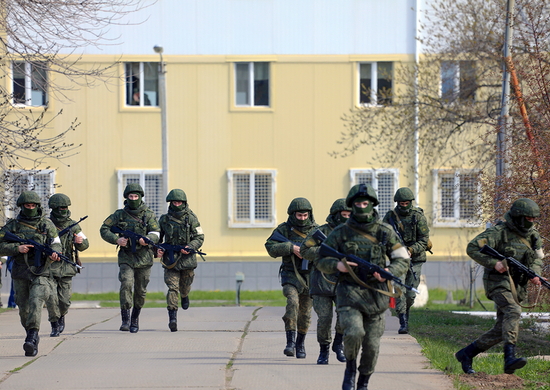 Военнослужащие ЮВО в Волгограде более 10 раз отразили нападения условных диверсантов в ходе новогодних праздников