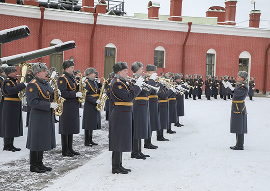 Военный оркестр ЗВО в преддверии 102-й годовщины образования военно-оркестровой службы Минобороны РФ даст концерт в Санкт-Петербурге