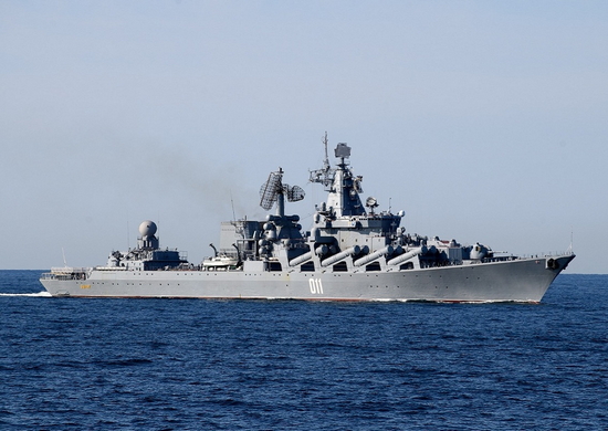 Экипаж гвардейского ракетного крейсера «Варяг» отметил 33-й день рождения корабля