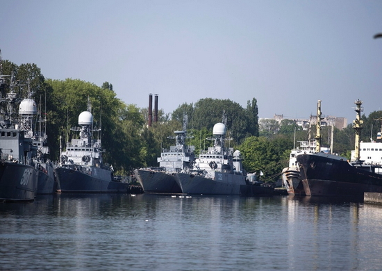 Ракетные корабли Балтийской военно-морской базы вышли в море для выполнения учебных задач по противокорабельной и противовоздушной обороне