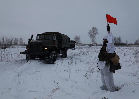 В Сибири военнослужащие ЦВО отработали уничтожение целей из минометов