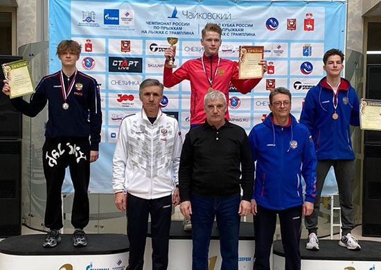 Армеец Илья Маньков завоевал две серебряные медали в финале Кубка России по прыжкам на лыжах с трамплина