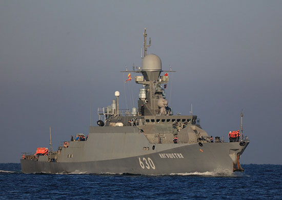 Малые ракетные корабли Черноморского флота выполнили артиллерийские стрельбы