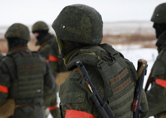 Мотострелки ЦВО отработали оказание первой медицинской помощи на занятиях под Оренбургом