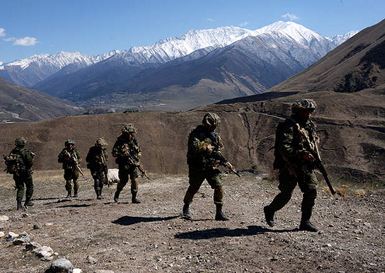 Разведчики ЮВО провели специальное занятие по ликвидации противника в горах Северной Осетии