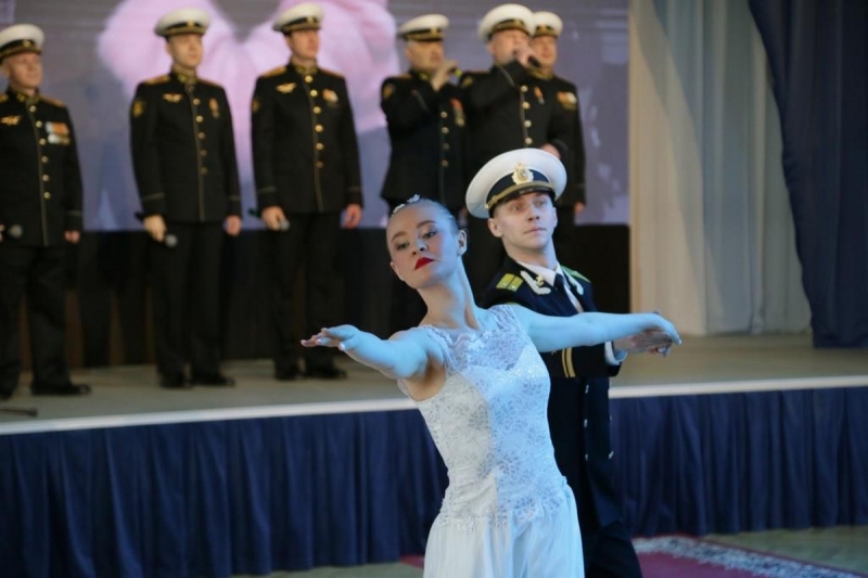 В офицерском клубе Адмиралтейства состоялся концерт, посвящённый Дню моряка-подводника
