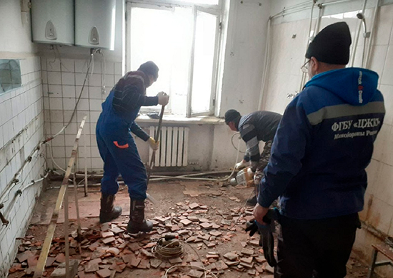 В Приморском крае сотрудниками жилищно-коммунальной службы ТОФ проводится ремонт объектов казарменно-жилищного фонда флота