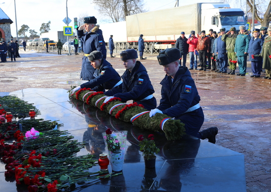 В Пскове прошли памятные мероприятия, посвященные 23-й годовщине подвига десантников 6-й роты