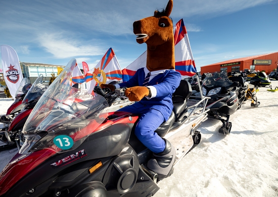 В Тверской области в честь предстоящего юбилея ЦСКА состоялся 100-километровый пробег на снегоходах