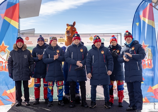 В Тверской области в честь предстоящего юбилея ЦСКА состоялся 100-километровый пробег на снегоходах