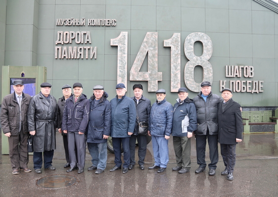 Ветераны войск ПВО посетили музейный комплекс «Дорога памяти» и Главный храм Вооруженных Сил