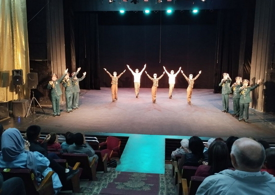 Ансамбль песни и пляски ЦВО завершил гастрольный тур в Центральной Азии концертом в Русском театре драмы имени Чингиза Айтматова в Бишкеке