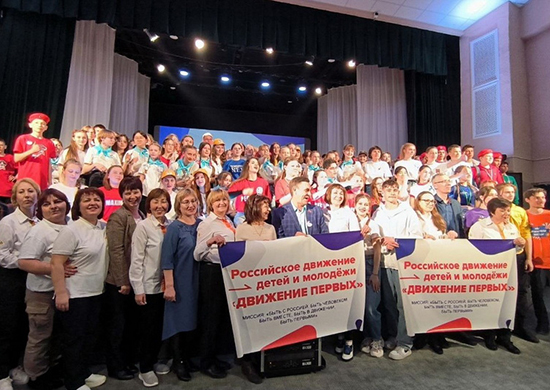Юнармейцы Омской области приняли участие в XIII Форуме «Молодёжь и время»