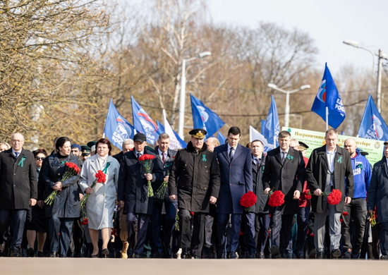 Командующий Балтийским флотом принял участие в памятных мероприятиях, посвященных 78-й годовщине взятия Кенигсберга