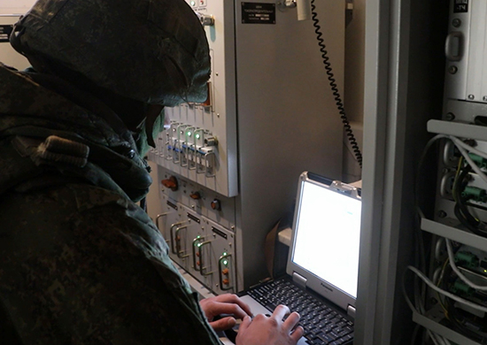 Расчеты РЭБ Восточного военного округа подавили систему связи условного противника в Забайкалье