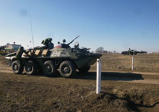 Российские военнослужащие в Приднестровье провели занятие по огневой подготовке с экипажами боевых машин