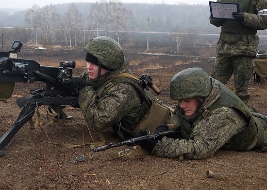 С курсантами ДВОКУ в Приамурье проводятся практические занятия по боевой подготовке