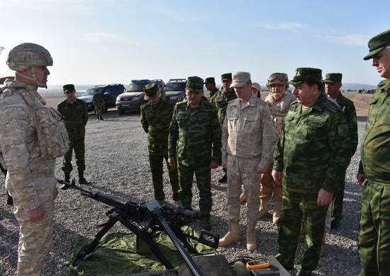Совместное учение вооруженных сил России и Таджикистана завершилось на полигоне Харб-Майдон