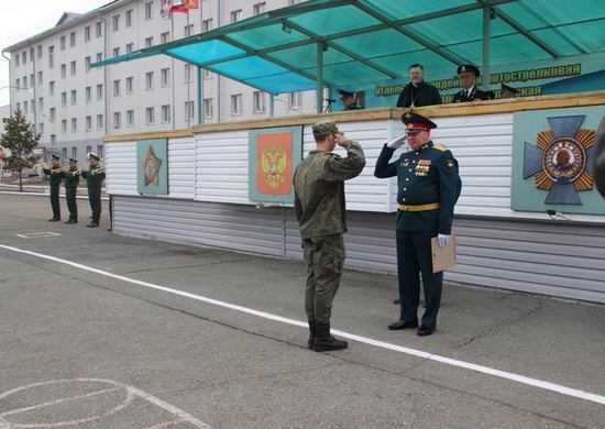 Торжественное мероприятие, посвященное 80-летию со дня образования мотострелкового соединения ЦВО, состоялось в Кузбассе