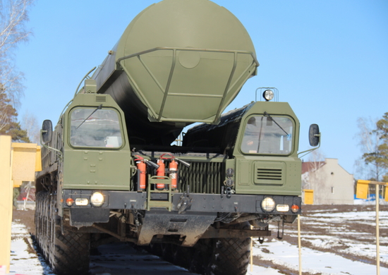 В Барнаульском ракетном соединении определен лучший механик-водитель ПГРК «Ярс»