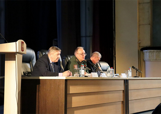 В Екатеринбурге завершился сбор должностных лиц юридической службы ЦВО