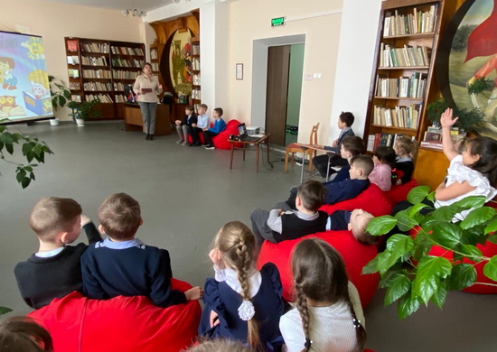 В козельском Доме культуры Российской Армии для детей военнослужащих провели литературную игру