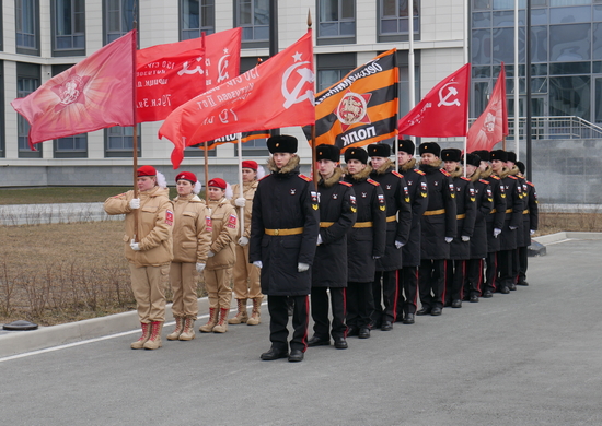В Омске стартовала патриотическая акция «Эстафета Знамени Победы»