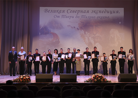 В Тверском СВУ наградили суворовцев, проиллюстрировавших книгу «Экспедиция на вырост»