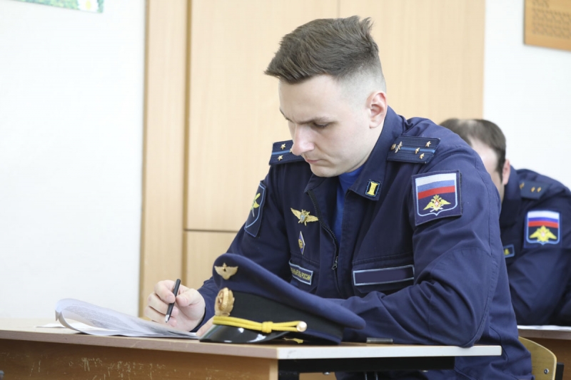 Военнослужащие Энгельсского соединения дальней авиации приняли участие во Всероссийской акции «Диктант Победы»