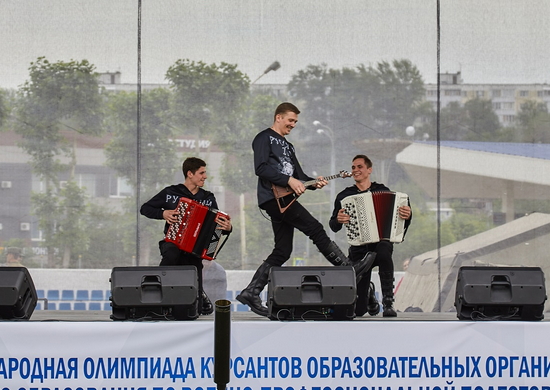 Артисты ЦДРА выступили на церемонии награждения победителей всеармейского этапа VII Международной олимпиады курсантов по военно-профессиональной подготовке в Казани