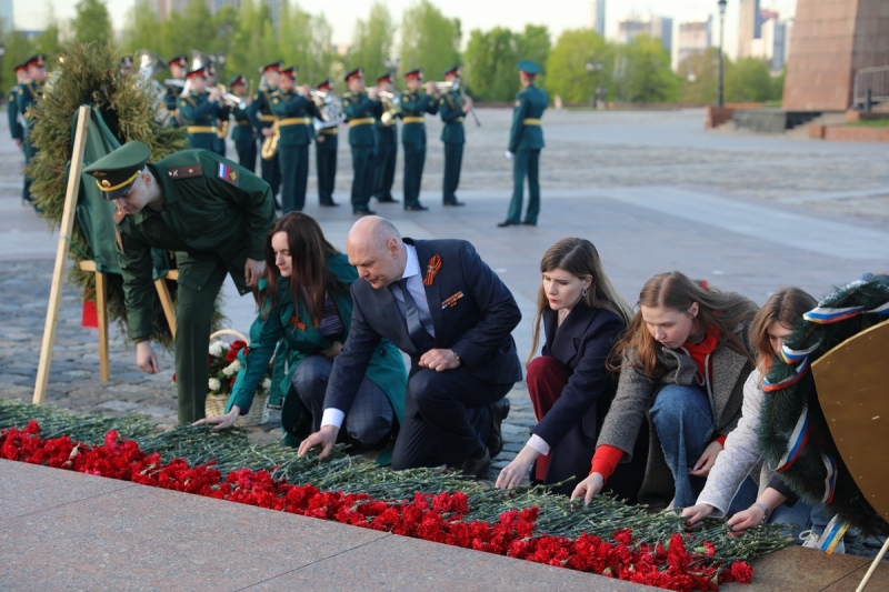 Юнармия передала копии Знамени Победы во все регионы России