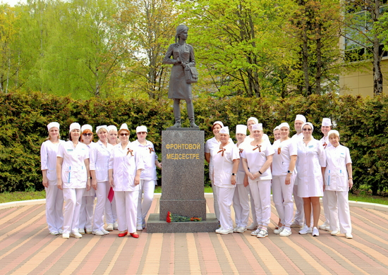 Медицинские сестры по всему миру отмечают свой профессиональный праздник