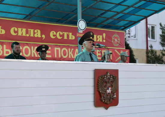 На российской военной базе в Таджикистане состоялся торжественный митинг, посвящённый началу летнего периода обучения