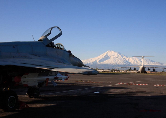 На военной базе ЮВО в Армении проведут подготовку авиационных наводчиков