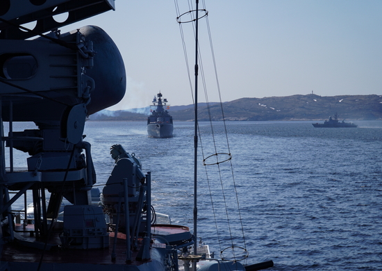 Разнородные силы Северного флота отработали в Баренцевом море комплекс учебно-боевых мероприятий