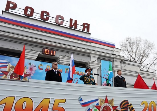 В честь 78-й годовщины  Победы Советского народа в Великой Отечественной войне в Белогорске Амурской области состоялся парад с участием около 950 человек
