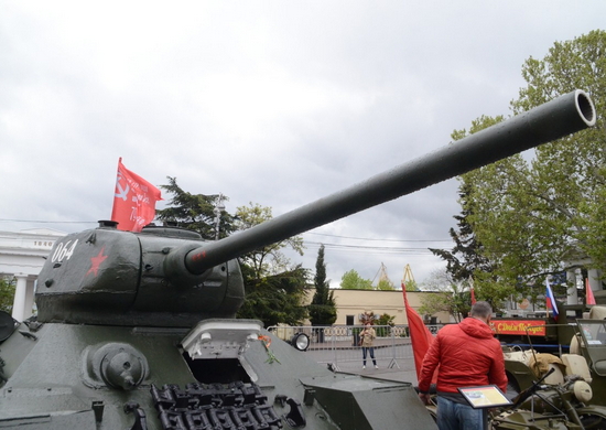 В День Победы на Черноморском флоте прошли патриотические акции «Письмо ветерану» и «Звонок ветерану»