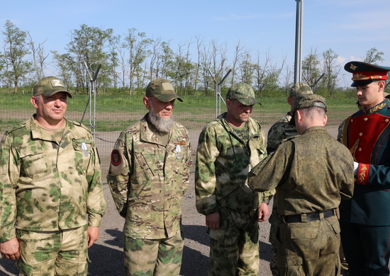 В Ростовской области состоялось награждение военнослужащих-добровольцев, представленных к государственным наградам