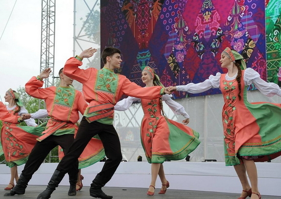 В Самаре состоялась церемония открытия IX Всеармейского фестиваля ансамблей песни и пляски