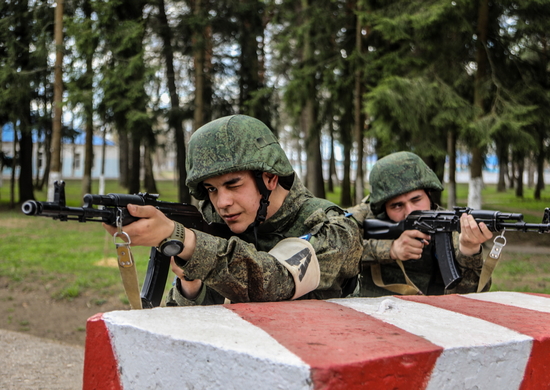 В Тверском полку ВТА проведена тренировка групп антитеррора