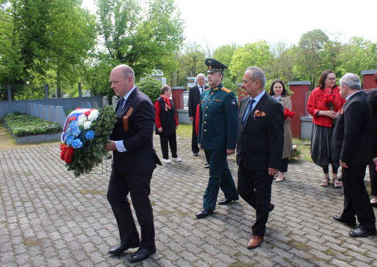 В Венгрии почтили память советских солдат и офицеров