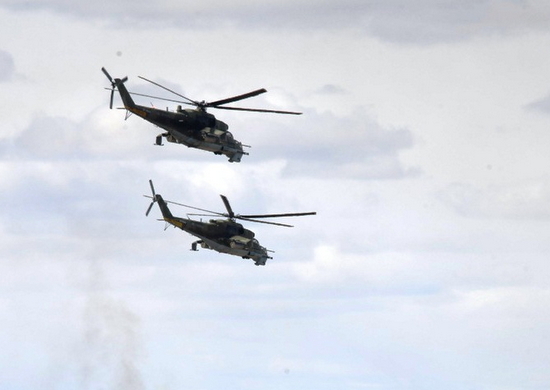 Вертолетчики ВВО отработали маневры ухода от наземных средств ПВО условного противника в Забайкалье