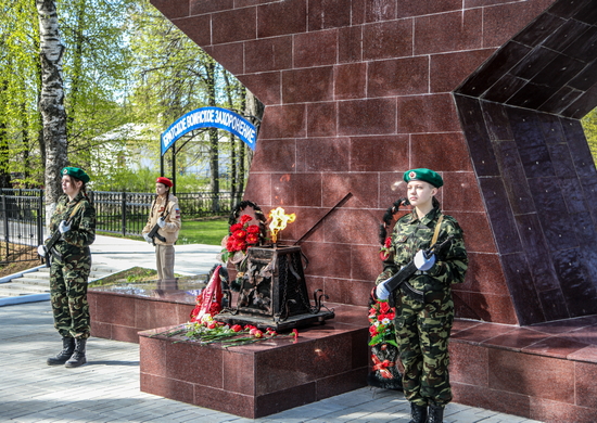 Военнослужащие Тверского соединения ВТА приняли участие в митинге, посвященном 78-й годовщине Великой Победы